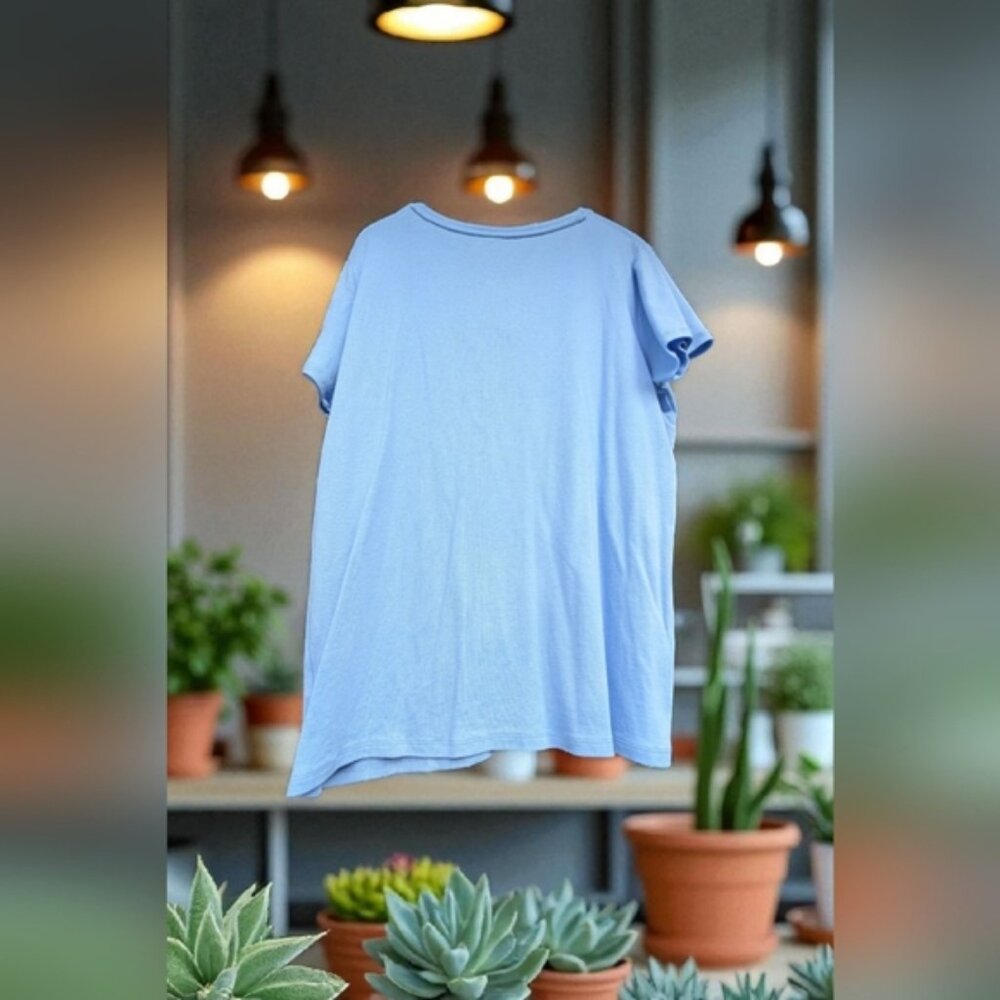 Croft and Barrow Essential V-Neck Women's T-shirt Size Large (EUC) - Picture 7 of 9